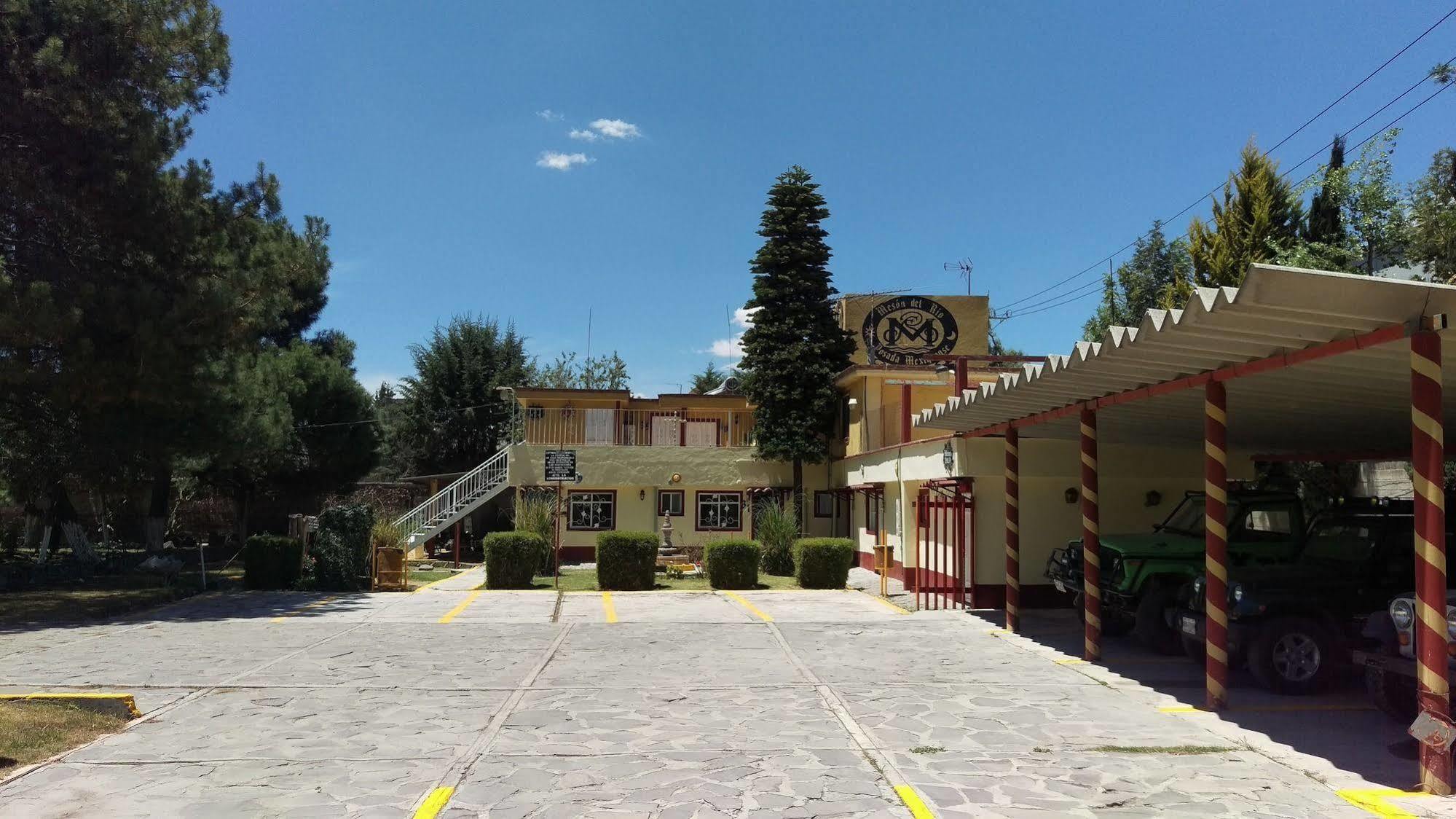 Ayenda Meson Del Rio Hotel Tepotzotlan Exterior foto